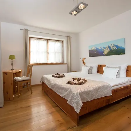 Apartment F9